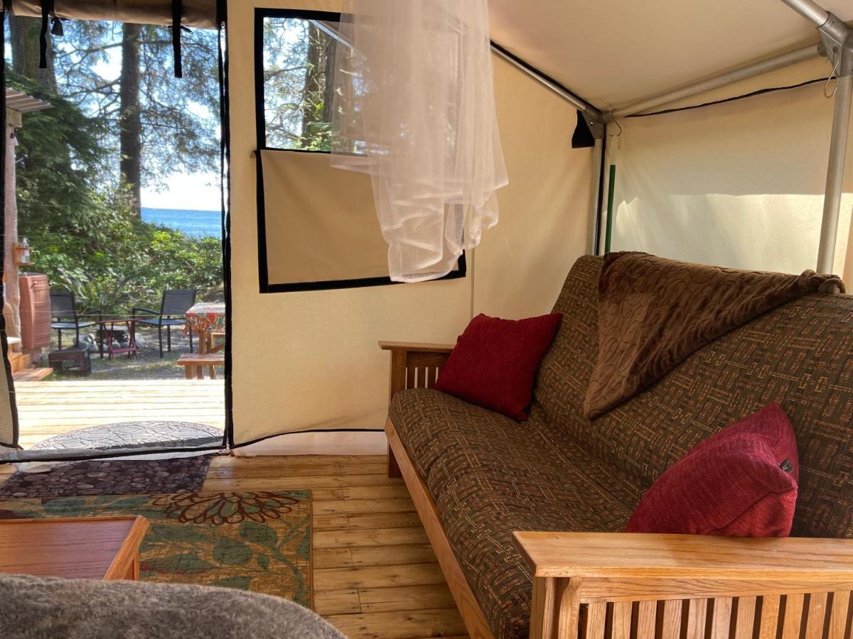 So Damn Lucky Glamping Hotel Ucluelet Exterior photo