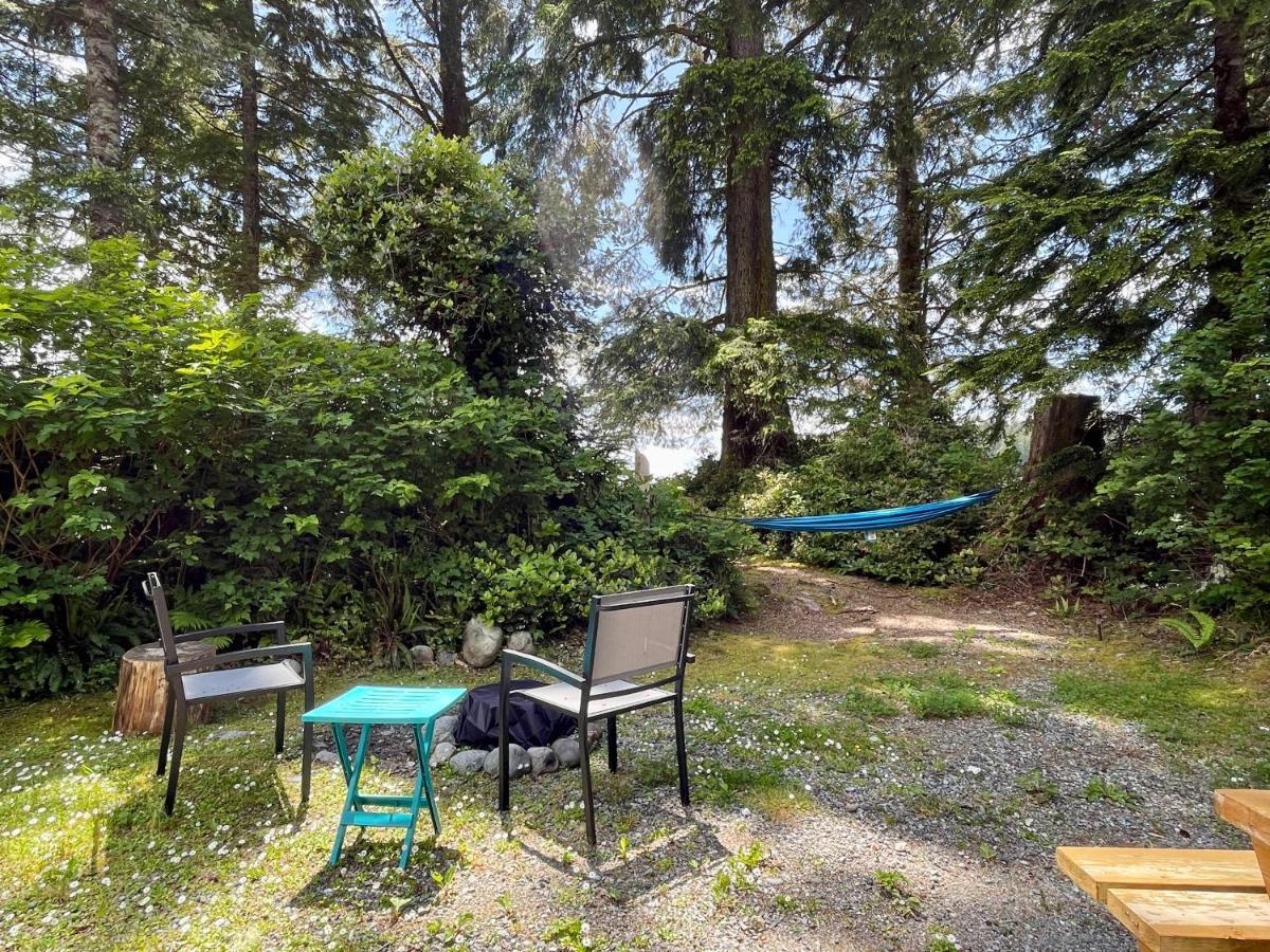 So Damn Lucky Glamping Hotel Ucluelet Exterior photo