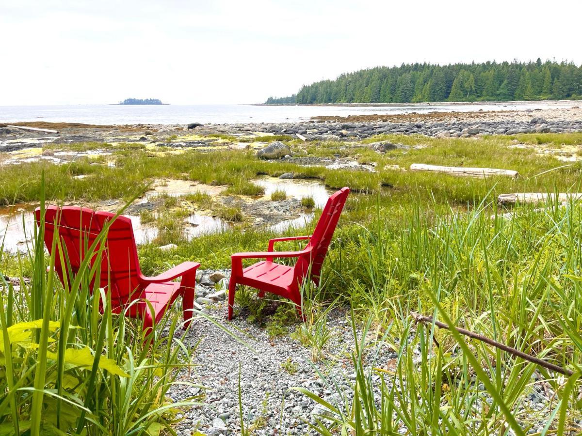 So Damn Lucky Glamping Hotel Ucluelet Exterior photo